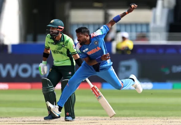 AFP__20250223__36YF7HT__v2__HighRes__TopshotCricketCt2025PakInd-1740306105